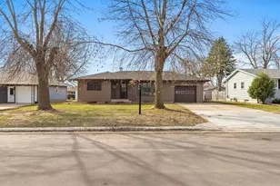 816 W Chandler St, Arlington, MN 55307 - Photo 25