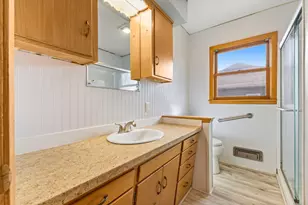 816 W Chandler St, Arlington, MN 55307 - Photo 11