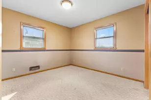 816 W Chandler St, Arlington, MN 55307 - Photo 9