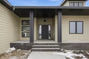 4270 Bristlecone Loop S, Fargo, ND 58104 - Photo 3