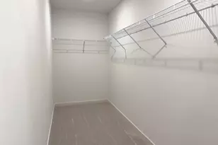 4975 Airlake Dr, Woodbury, MN 55129 - Photo 9