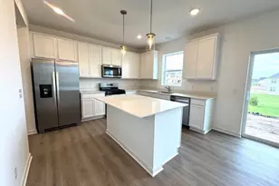 4975 Airlake Dr, Woodbury, MN 55129 - Photo 1