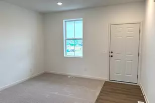 4975 Airlake Dr, Woodbury, MN 55129 - Photo 11