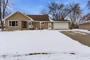 1304 9th St SW, Willmar, MN 56201 - Photo 1