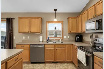 615 Dillon Avenue N, Montrose, MN 55363 - Photo 11