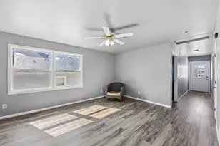 389 Roy Street N, Saint Paul, MN 55104 - Photo 5