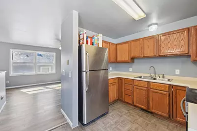 389 Roy Street N, Saint Paul, MN 55104 - Photo 9