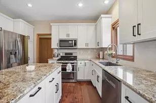 6102 Wildwood Way, Monticello, MN 55362 - Photo 13