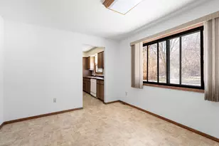 475 Oakwood Ln, Owatonna, MN 55060 - Photo 7