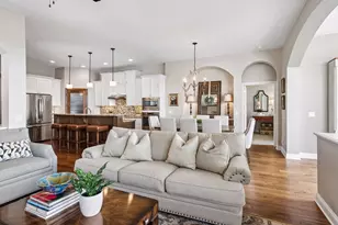 8800 Lake Riley Dr, Chanhassen, MN 55317 - Photo 7