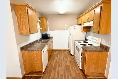 11673 Eldorado Street NW, Coon Rapids, MN 55433 - Photo 17