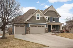 10476 Vermillion Cir NE, Blaine, MN 55449 - Photo 3