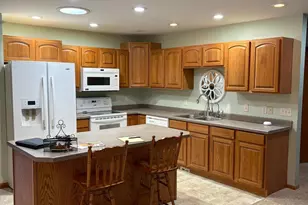 407 Dakota St, Woodville, WI 54028 - Photo 3