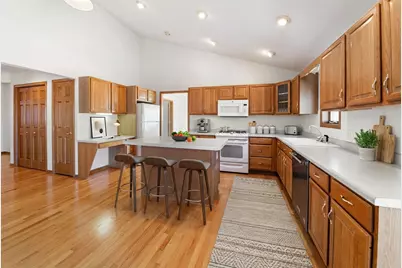 8111 Kimberly Lane N, Maple Grove, MN 55311 - Photo 3