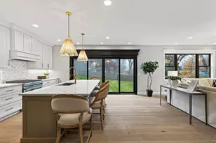 5101 Colonial Dr, Golden Valley, MN 55422 - Photo 7