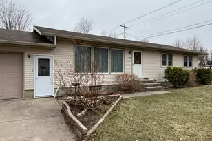 835 10th St, Granite Falls, MN 56241 - Photo 1