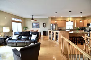 15130 Dundee Ave, Apple Valley, MN 55124 - Photo 3