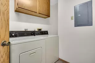 4061 Maureen Dr NE, Columbia Heights, MN 55421 - Photo 13