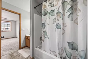 21157 S Clydesdale Curve, Forest Lake, MN 55025 - Photo 15