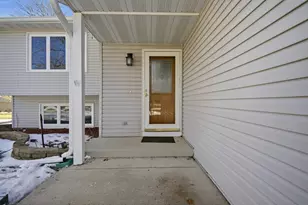 2305 13th St SW, Austin, MN 55912 - Photo 3