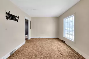 301 Duluth Ave N, Thief River Falls, MN 56701 - Photo 9