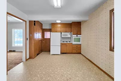 301 Duluth Avenue N, Thief River Falls, MN 56701 - Photo 5