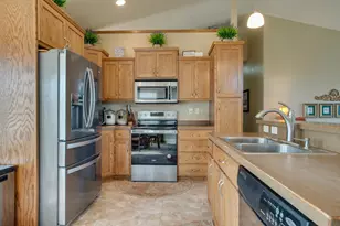 1610 42nd Ave S, Moorhead, MN 56560 - Photo 17