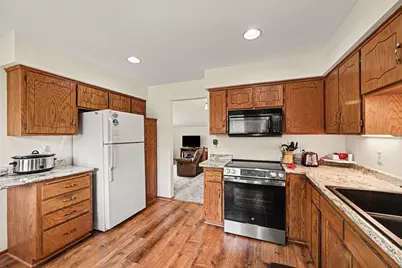 10755 Maple Valley Drive, Maple Grove, MN 55369 - Photo 9