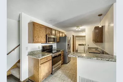 1120 Pecks Woods Drive, New Brighton, MN 55112 - Photo 5