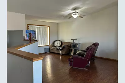 1612 SW Richland Ave, Willmar, MN 56201 - Photo 5