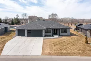 2127 Tamarack Dr, Saint Cloud, MN 56301 - Photo 5