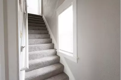 678 Hawthorne Avenue East, Saint Paul, MN 55106 - Photo 15