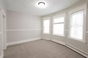 678 Hawthorne Ave E, Saint Paul, MN 55106 - Photo 5