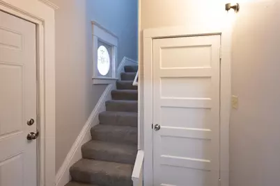 678 Hawthorne Avenue East, Saint Paul, MN 55106 - Photo 3