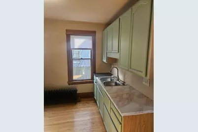 911 Jenks Avenue E, Saint Paul, MN 55106 - Photo 11