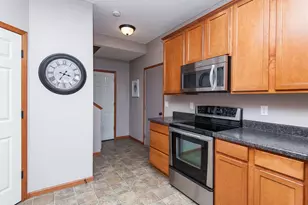 228 Emory Ln SE, Rochester, MN 55904 - Photo 5