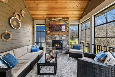 9264 Hawkcrest Court, Chanhassen, MN 55317 - Photo 9