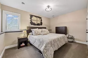 9264 Hawkcrest Ct, Chanhassen, MN 55317 - Photo 29