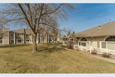 1988 Waterford Place SW, Rochester, MN 55902 - Photo 17