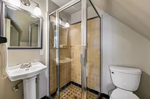 224 Oakwood Rd, Hopkins, MN 55343 - Photo 37