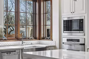 224 Oakwood Rd, Hopkins, MN 55343 - Photo 9