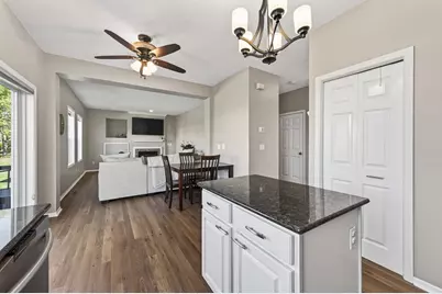 15105 Dupont Path, Apple Valley, MN 55124 - Photo 15