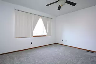 7581 23rd St N, Oakdale, MN 55128 - Photo 11