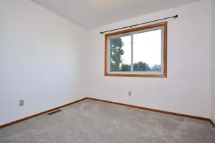 7581 23rd St N, Oakdale, MN 55128 - Photo 13