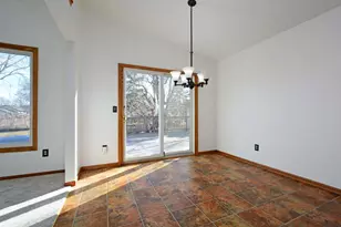 7581 23rd St N, Oakdale, MN 55128 - Photo 5