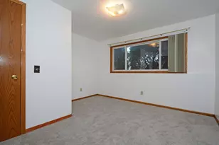 7581 23rd St N, Oakdale, MN 55128 - Photo 21