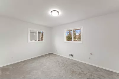 13529 Arthur Street W, Minnetonka, MN 55305 - Photo 21