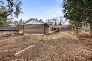 13529 Arthur St W, Minnetonka, MN 55305 - Photo 35