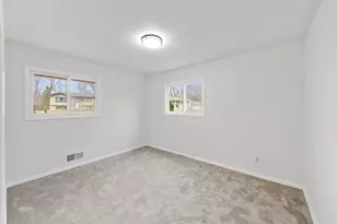 13529 Arthur St W, Minnetonka, MN 55305 - Photo 17