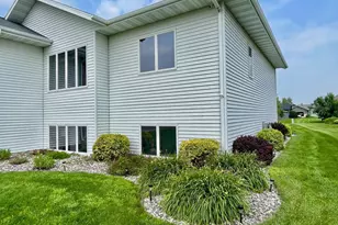 1410 Mendenhall Ave, Breckenridge, MN 56520 - Photo 3